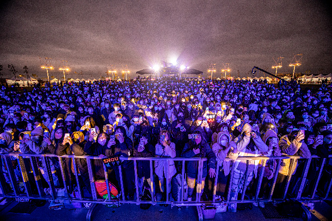 後台開欄位,讓客戶填寫圖片名稱,限150字